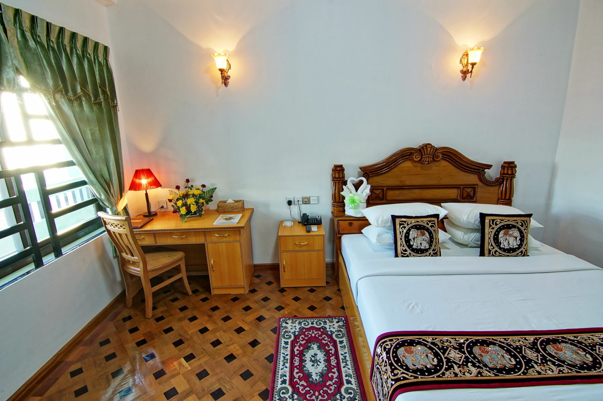 Hotel Mandalaj Kültér fotó