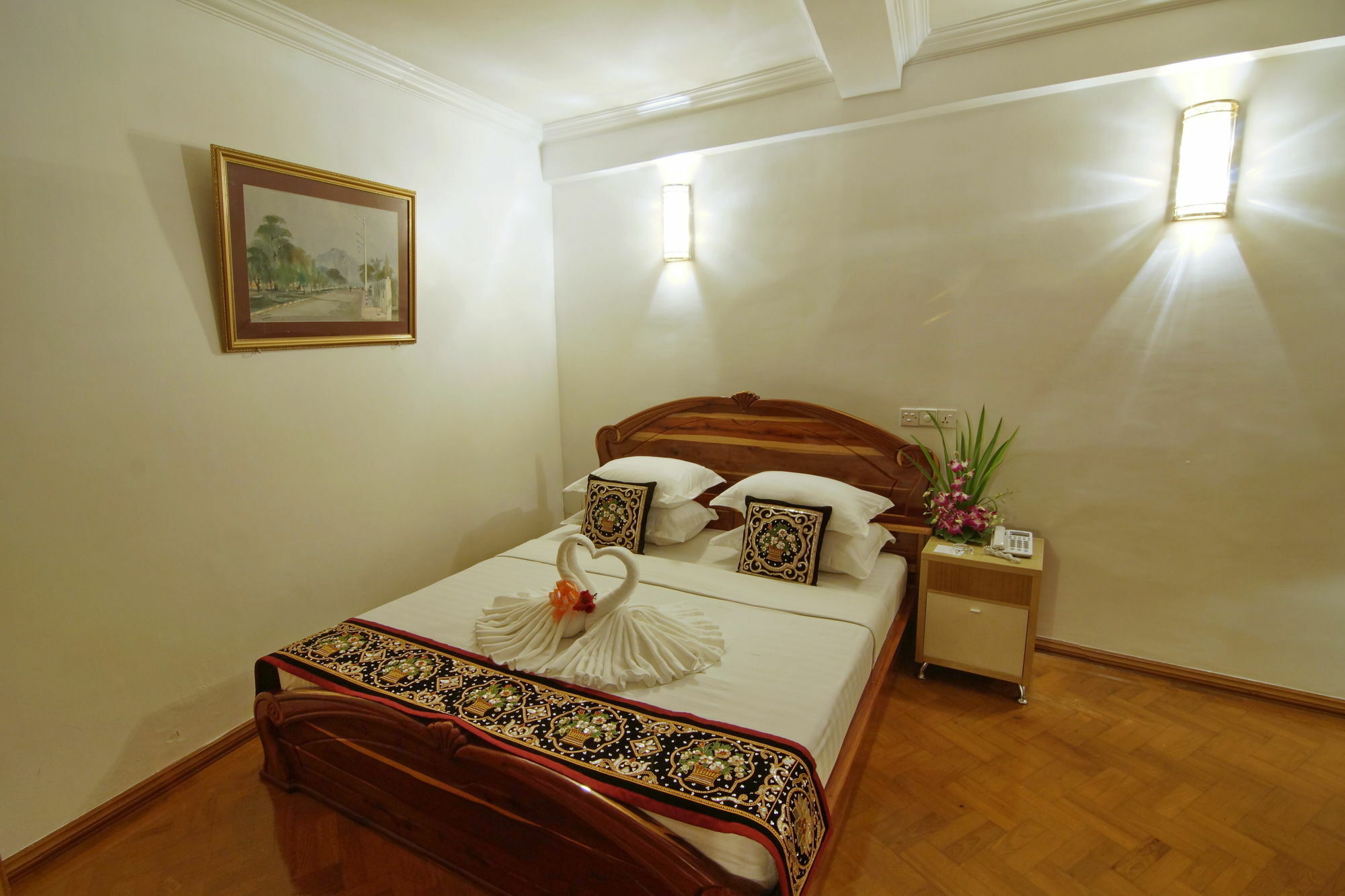 Hotel Mandalaj Kültér fotó